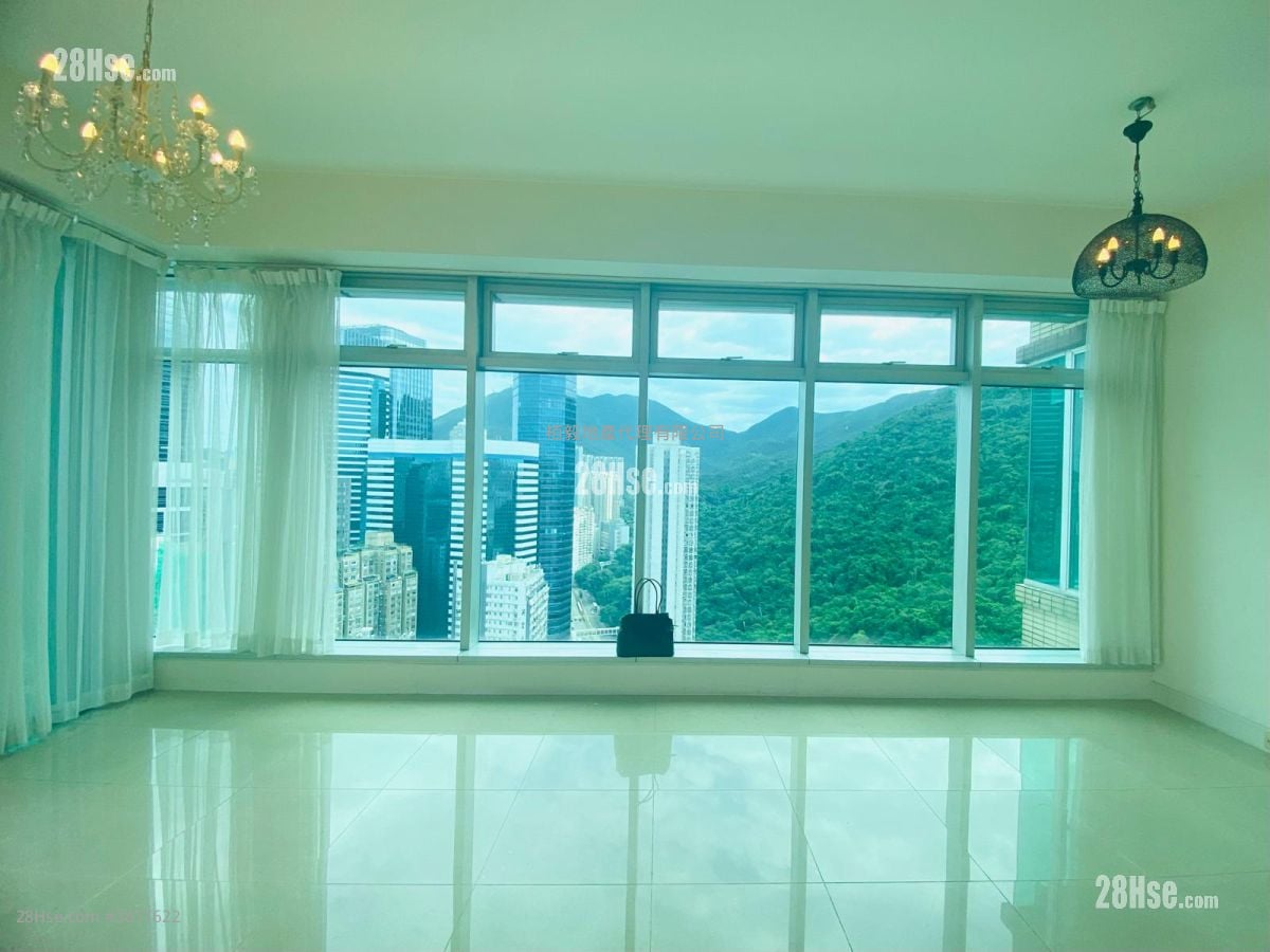 Casa 880 售盘 4 房 , 2 浴室 1,008 平方尺