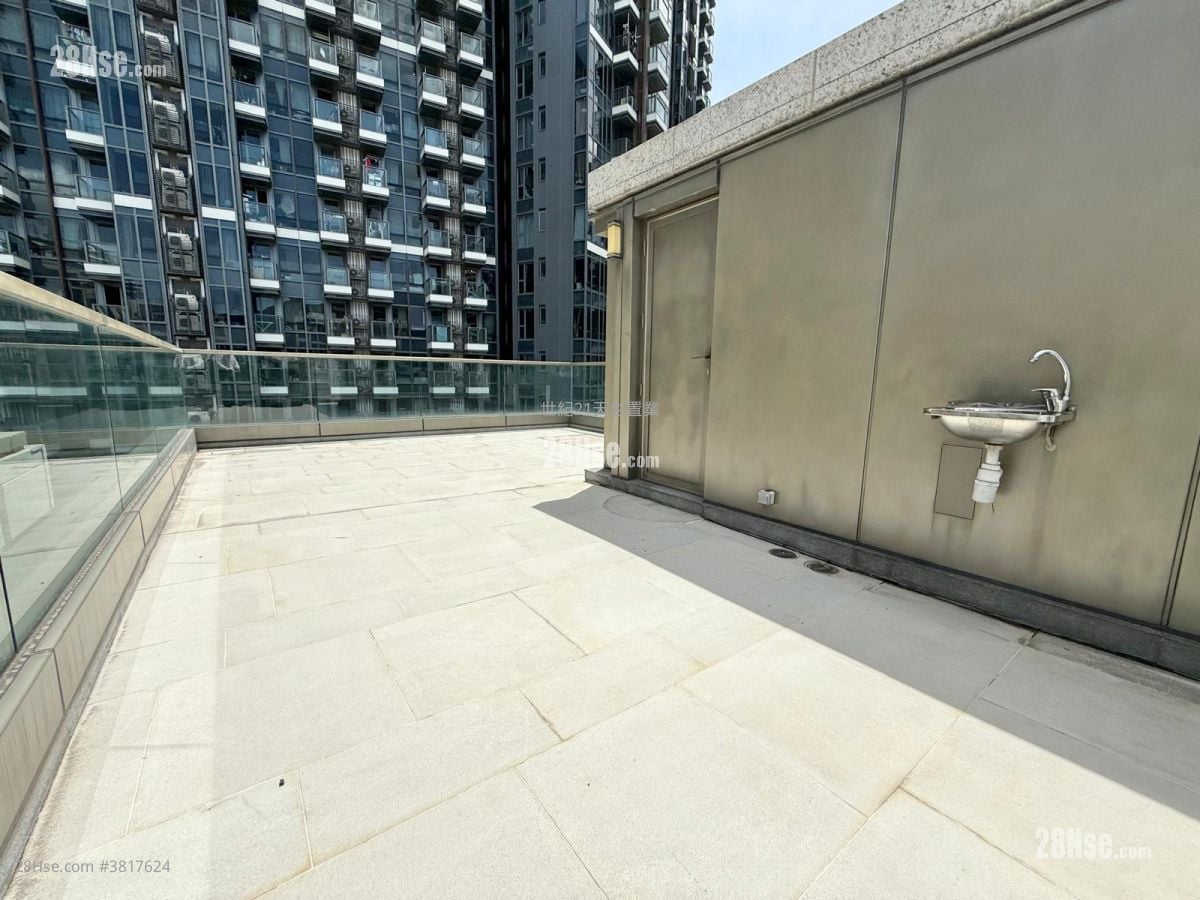 NAPA 售盘 4 房 , 3 浴室 1,763 平方尺