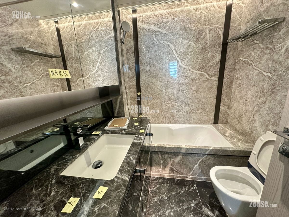 The Southside Rental 3 Bedrooms , 3 Bathrooms 1,006 ft²