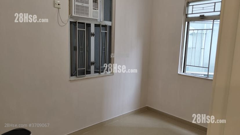 龍景大廈 租盤 2 房 , 1 浴室 392 平方呎