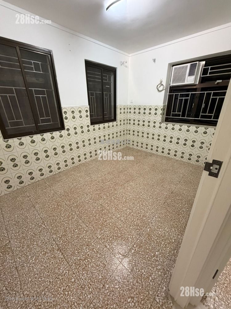 村屋 租盤 2 房 , 1 浴室 450 平方呎