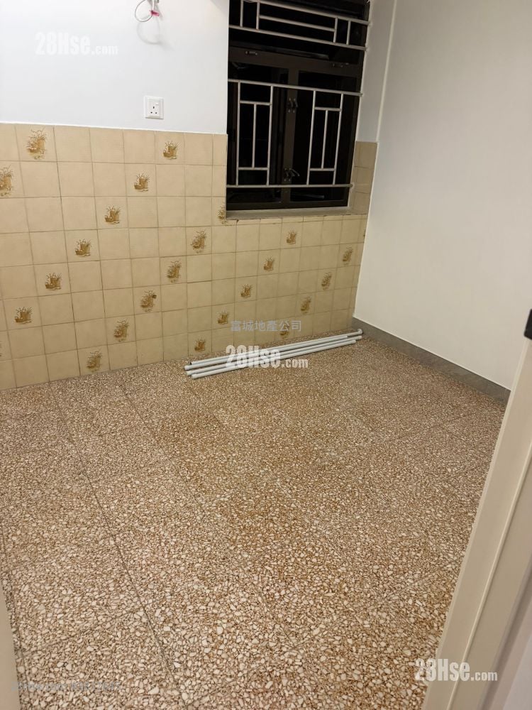 村屋 租盤 2 房 , 1 浴室 450 平方呎