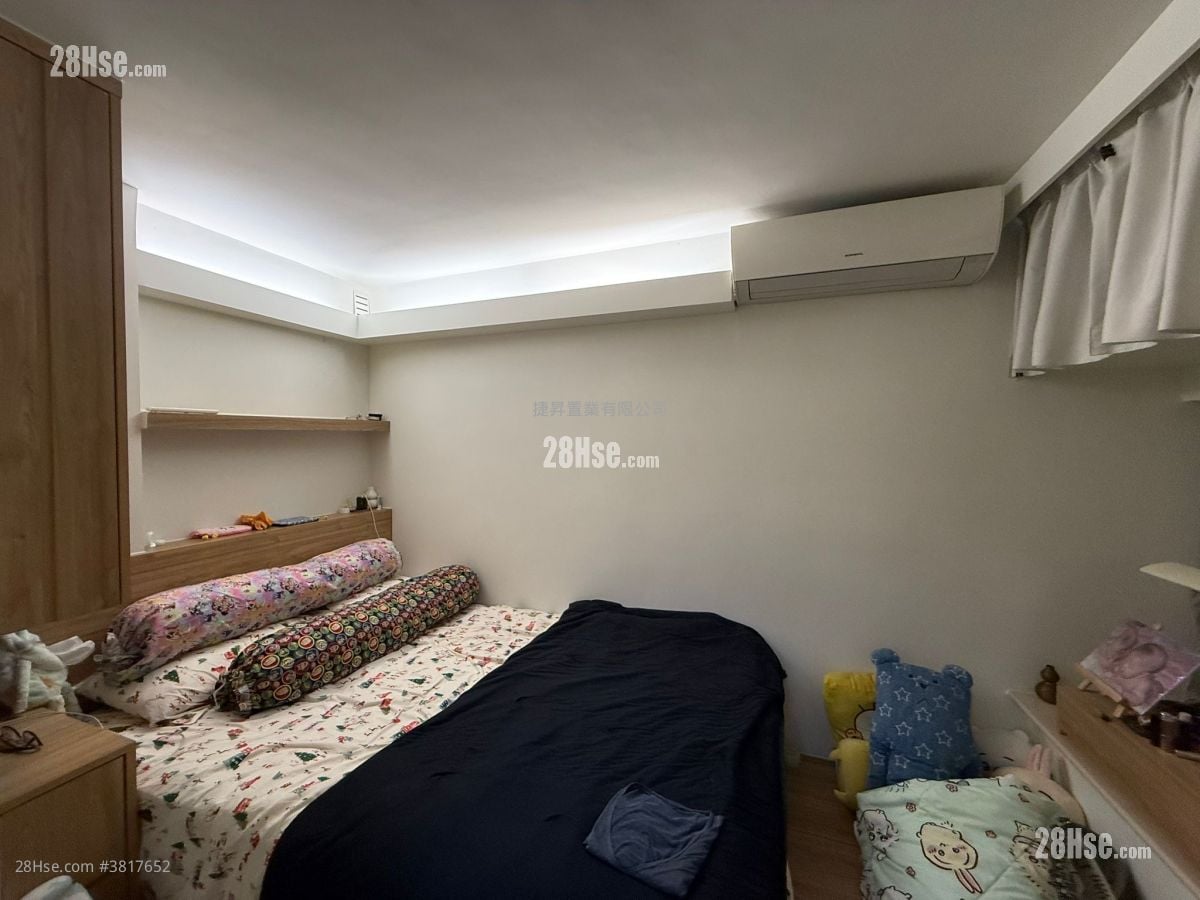 Whampoa Garden Sell 2 Bedrooms , 1 Bathroom 470 ft²