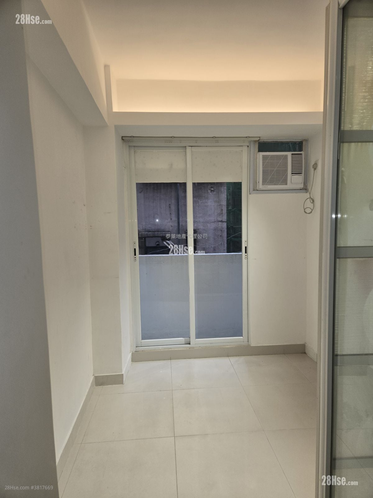 建安大廈 租盤 248 平方呎