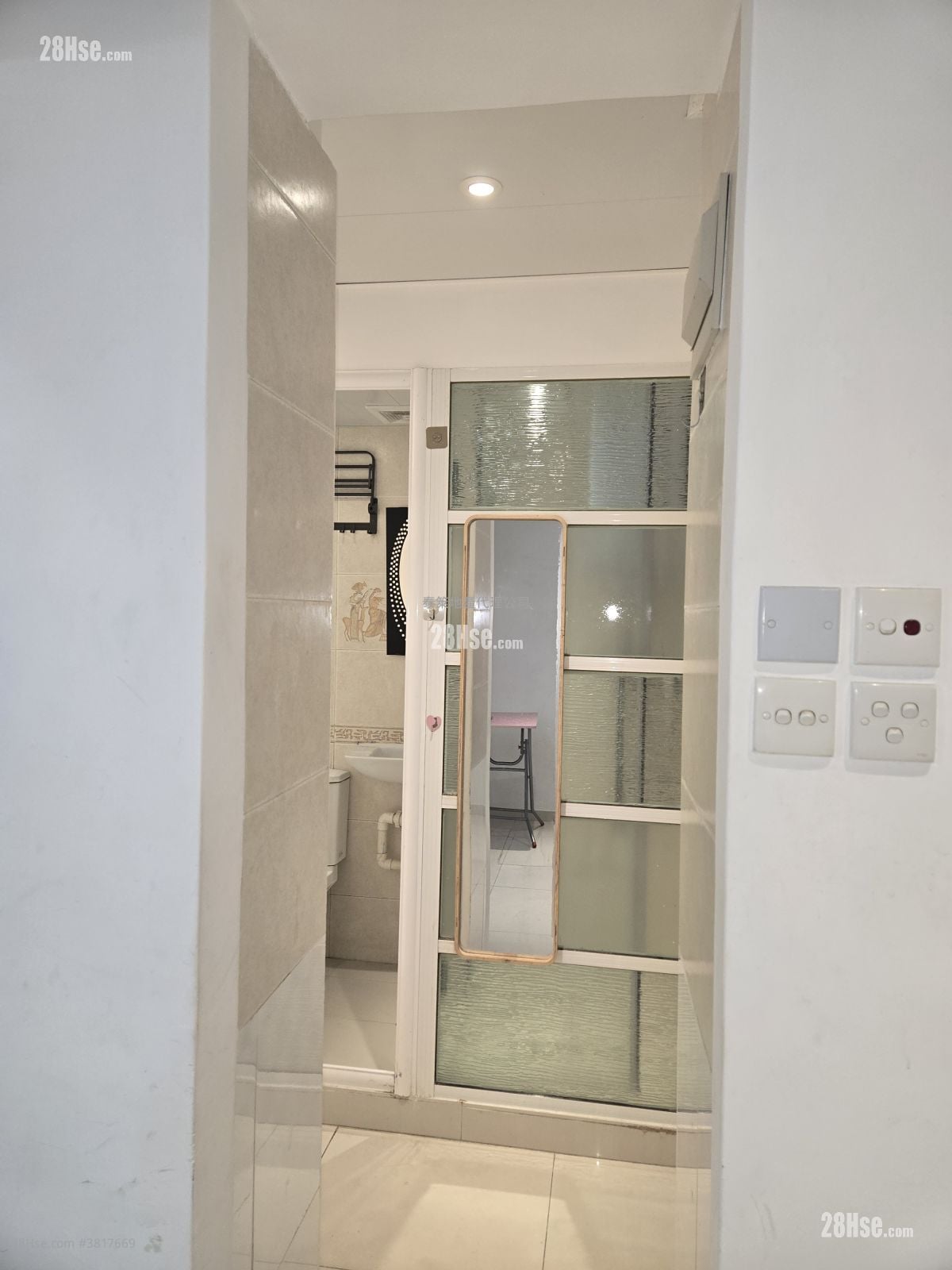 建安大廈 租盤 248 平方呎