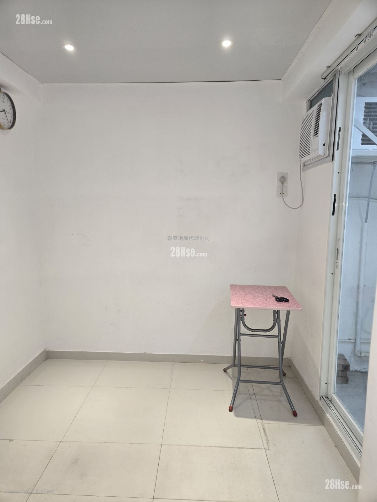 建安大廈 租盤 248 平方呎