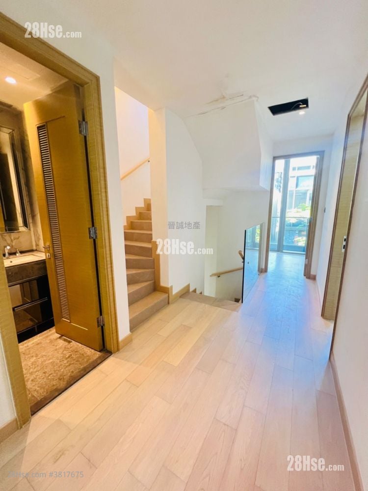 Napa Sell 4 Bedrooms , 4 Bathrooms 1,763 ft²