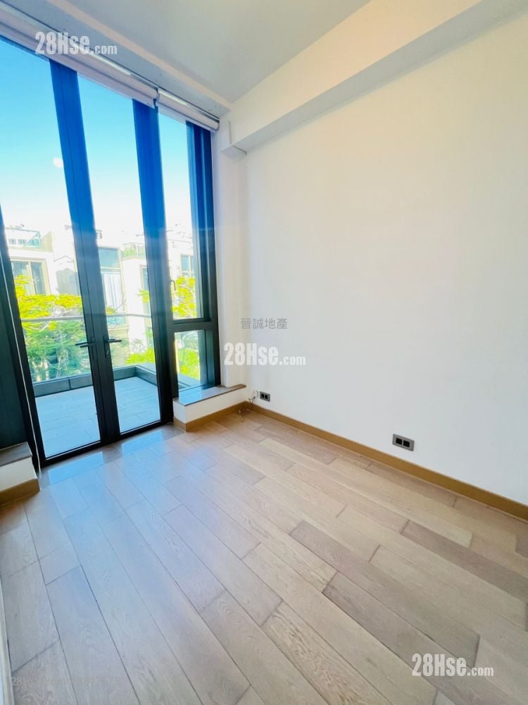 Napa Sell 4 Bedrooms , 4 Bathrooms 1,763 ft²