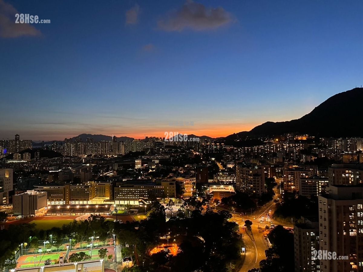 德強苑 售盤 3 房 , 1 浴室 656 平方呎