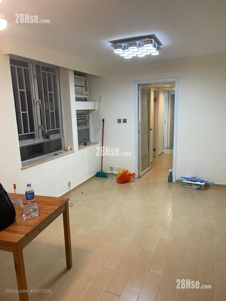 Kingsford Terrace Rental 3 Bedrooms , 1 Bathroom 590 ft²