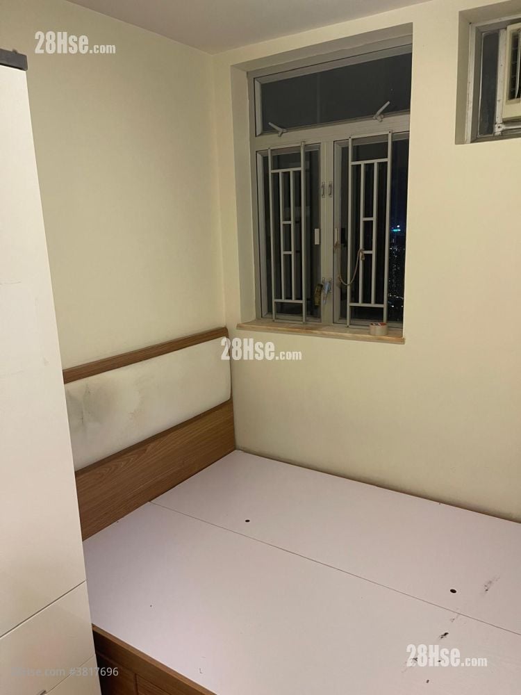 Kingsford Terrace Rental 3 Bedrooms , 1 Bathroom 590 ft²