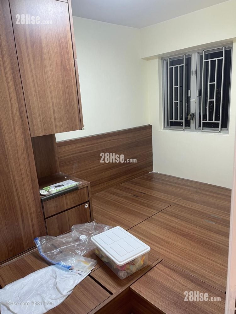 Kingsford Terrace Rental 3 Bedrooms , 1 Bathroom 590 ft²