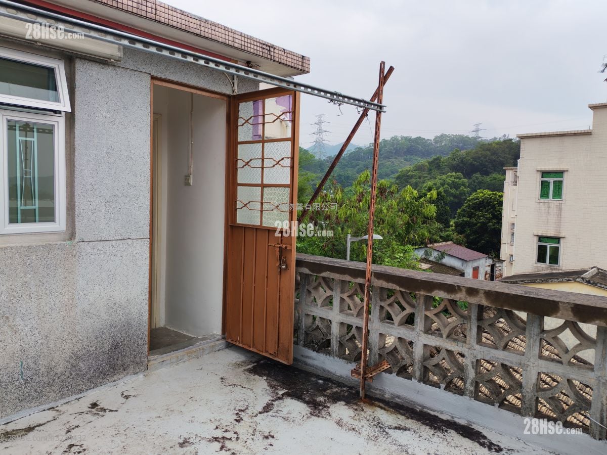 Village Rental 3 Bedrooms , 1 Bathroom 500 ft²