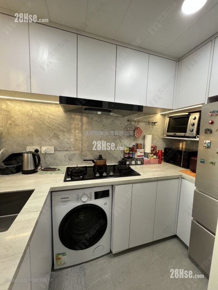 Seaview Crescent Rental 2 Bedrooms , 1 Bathroom 516 ft²