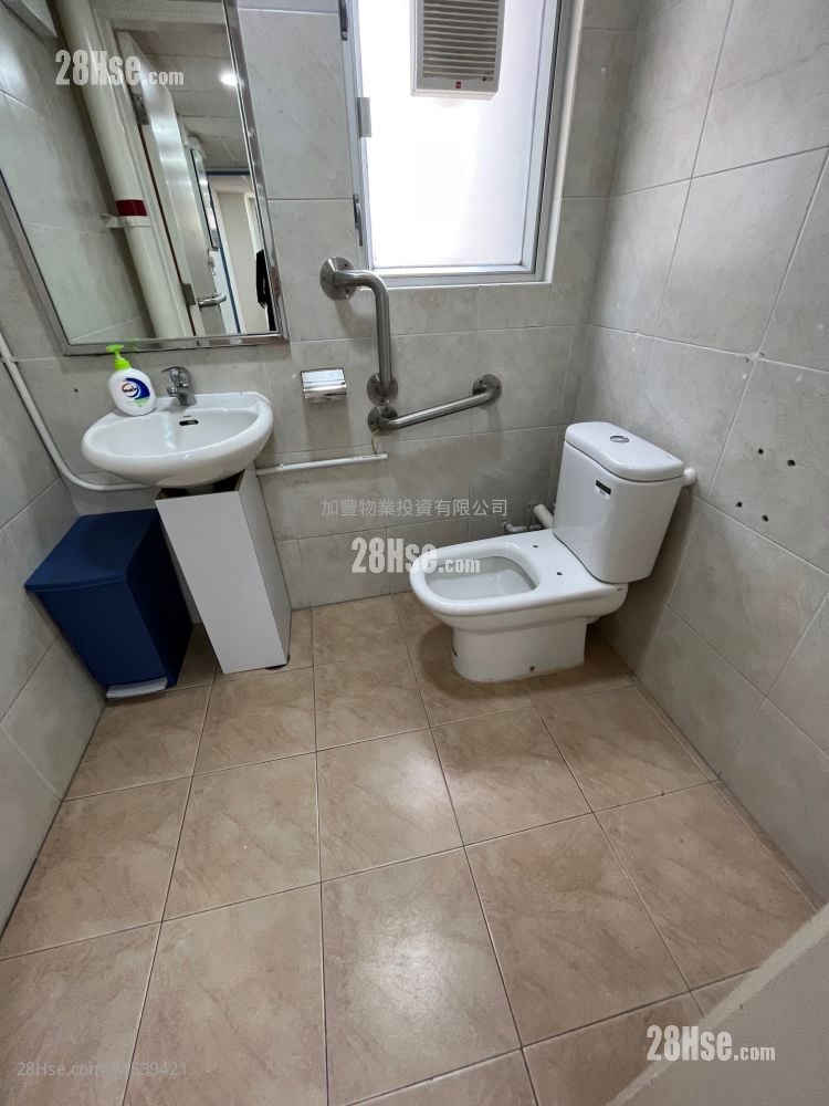 Qrc168 Rental 2 Bedrooms , 2 Toilets