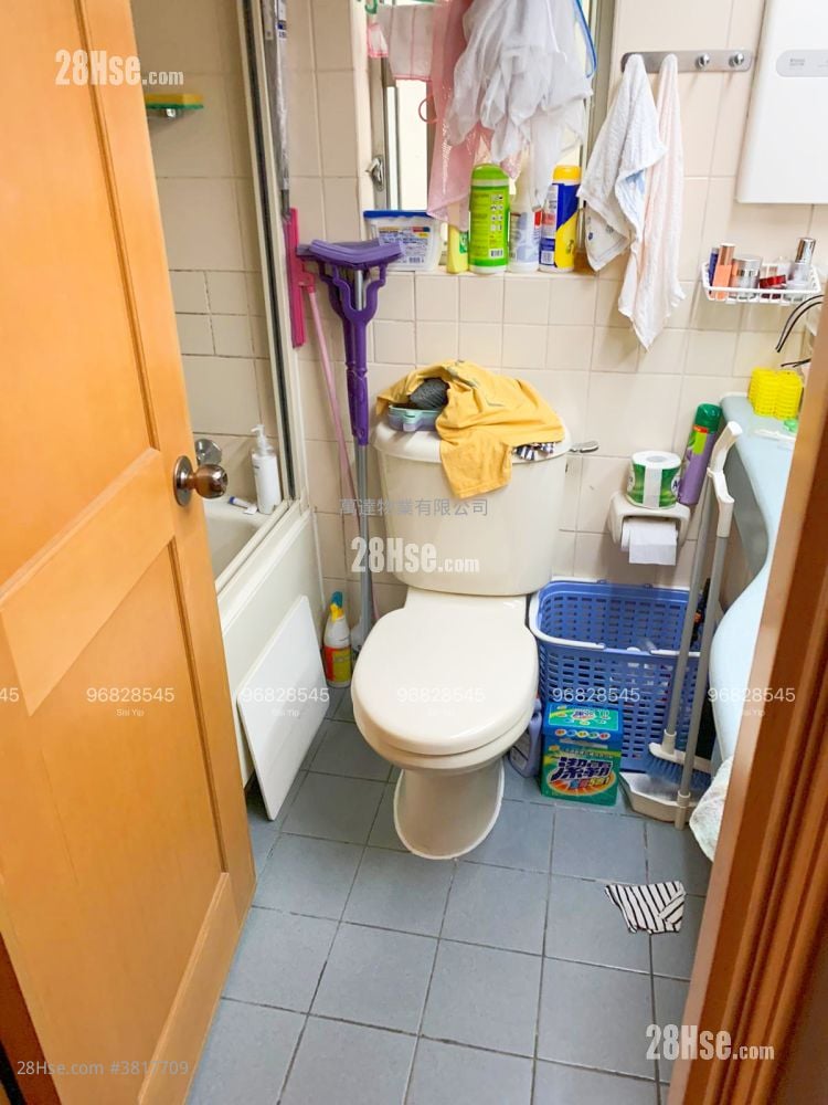 Kam Tai Court Sell 3 Bedrooms , 2 Bathrooms 650 ft²