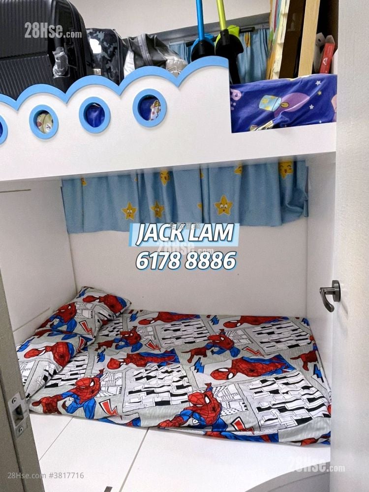 Kam Wah Building Sell 3 Bedrooms , 1 Bathroom 413 ft²