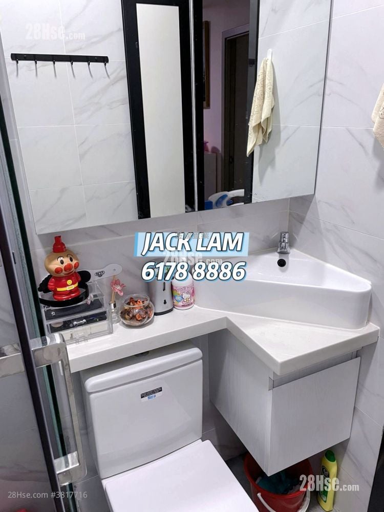 Kam Wah Building Sell 3 Bedrooms , 1 Bathroom 413 ft²