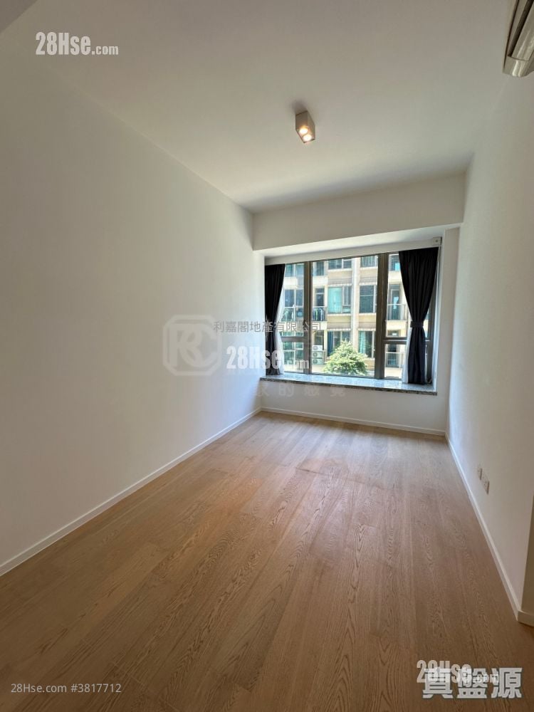 Mayfair By The Sea Sell 3 Bedrooms 886 ft²