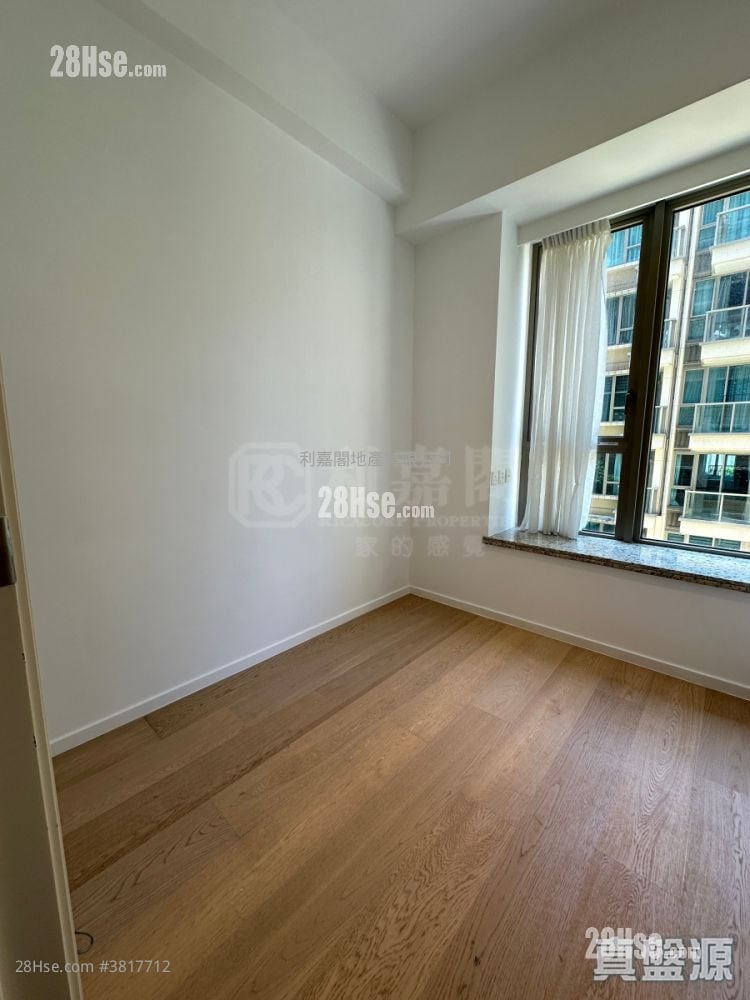 Mayfair By The Sea Sell 3 Bedrooms 886 ft²