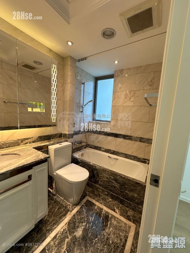 Mayfair By The Sea Sell 3 Bedrooms 886 ft²