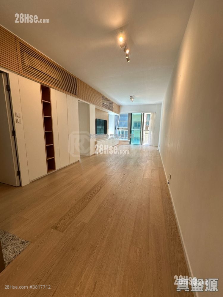 Mayfair By The Sea Sell 3 Bedrooms 886 ft²