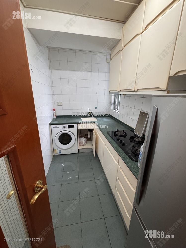 廚房: 東堤灣畔 售盤 2 房 , 1 浴室 527 平方呎