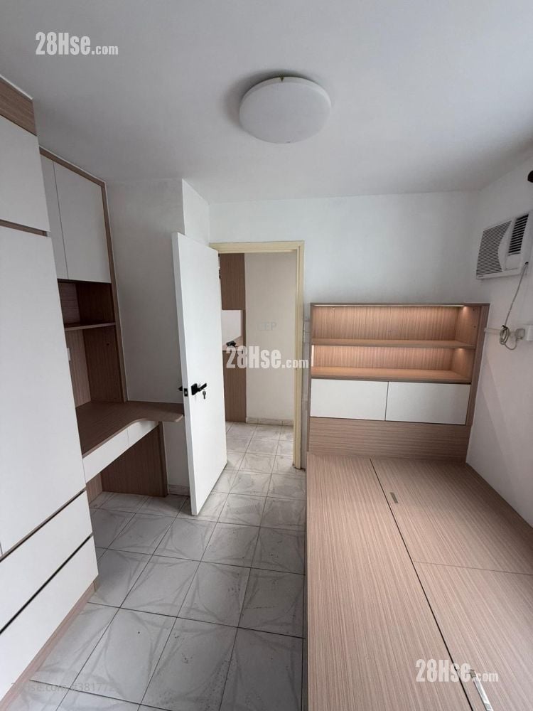 Sun Mei Garden Sell 2 Bedrooms , 1 Bathroom 450 ft²