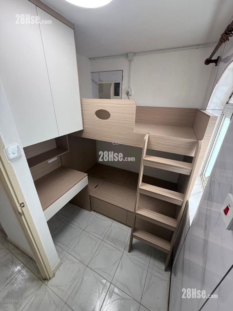 Sun Mei Garden Sell 2 Bedrooms , 1 Bathroom 450 ft²