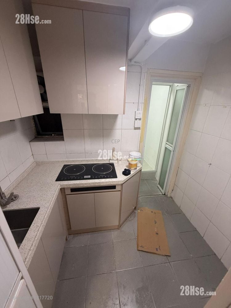 Sun Mei Garden Sell 2 Bedrooms , 1 Bathroom 450 ft²