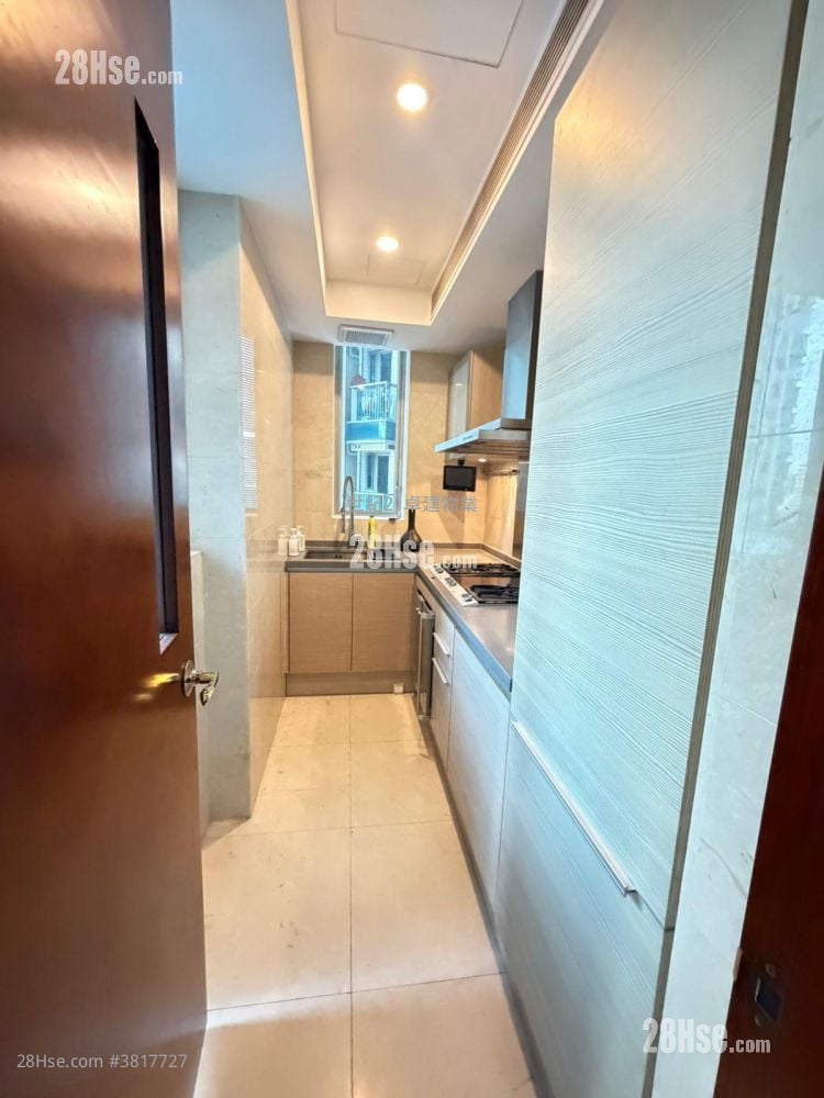 The Coronation Sell 2 Bedrooms , 1 Bathroom 664 ft²