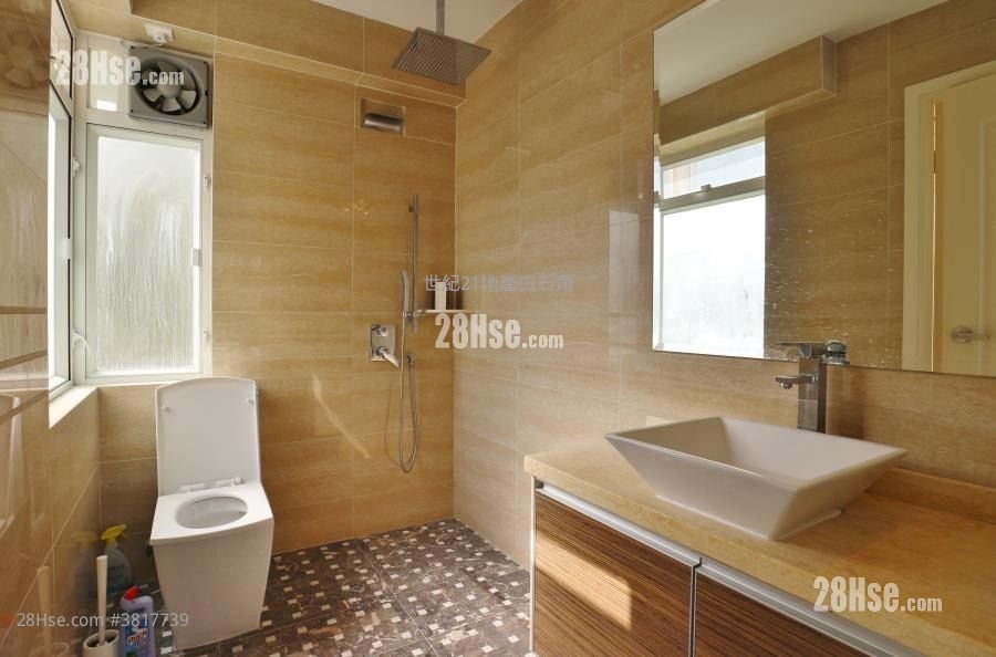 御泓居 租盘 2,104 平方尺