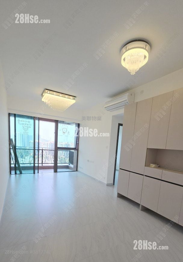 Noble Hill Sell 3 Bedrooms , 2 Bathrooms 785 ft²