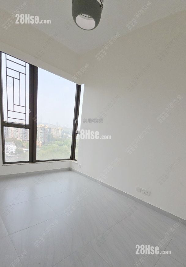 Noble Hill Sell 3 Bedrooms , 2 Bathrooms 785 ft²