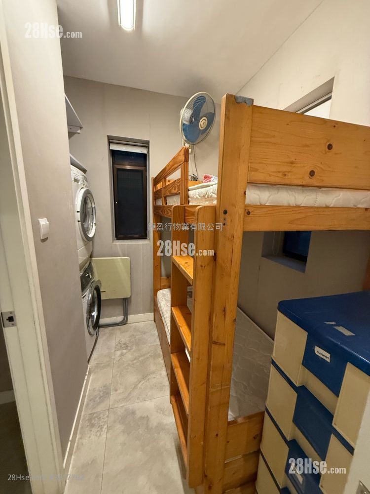 福苑 租盘 4 房 , 2 浴室 1,397 平方尺