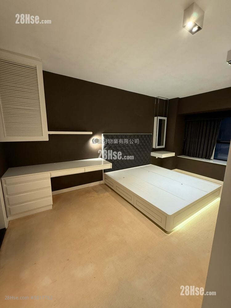 福苑 租盘 4 房 , 2 浴室 1,397 平方尺