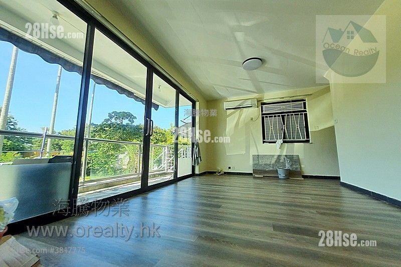 村屋 售盘 2 房 , 2 浴室 700 平方尺