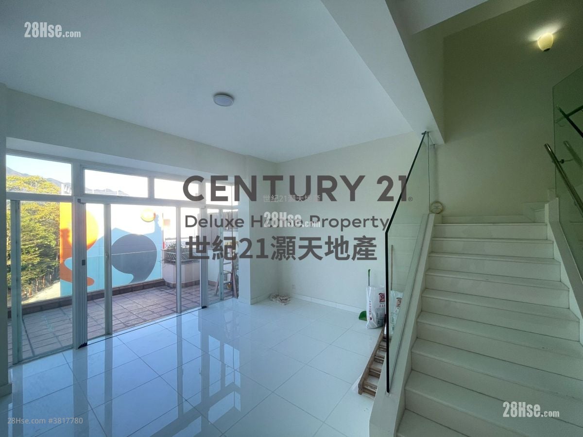 The Beverly Hills Rental 5+ Bedrooms , 2 Bathrooms 1,606 ft²