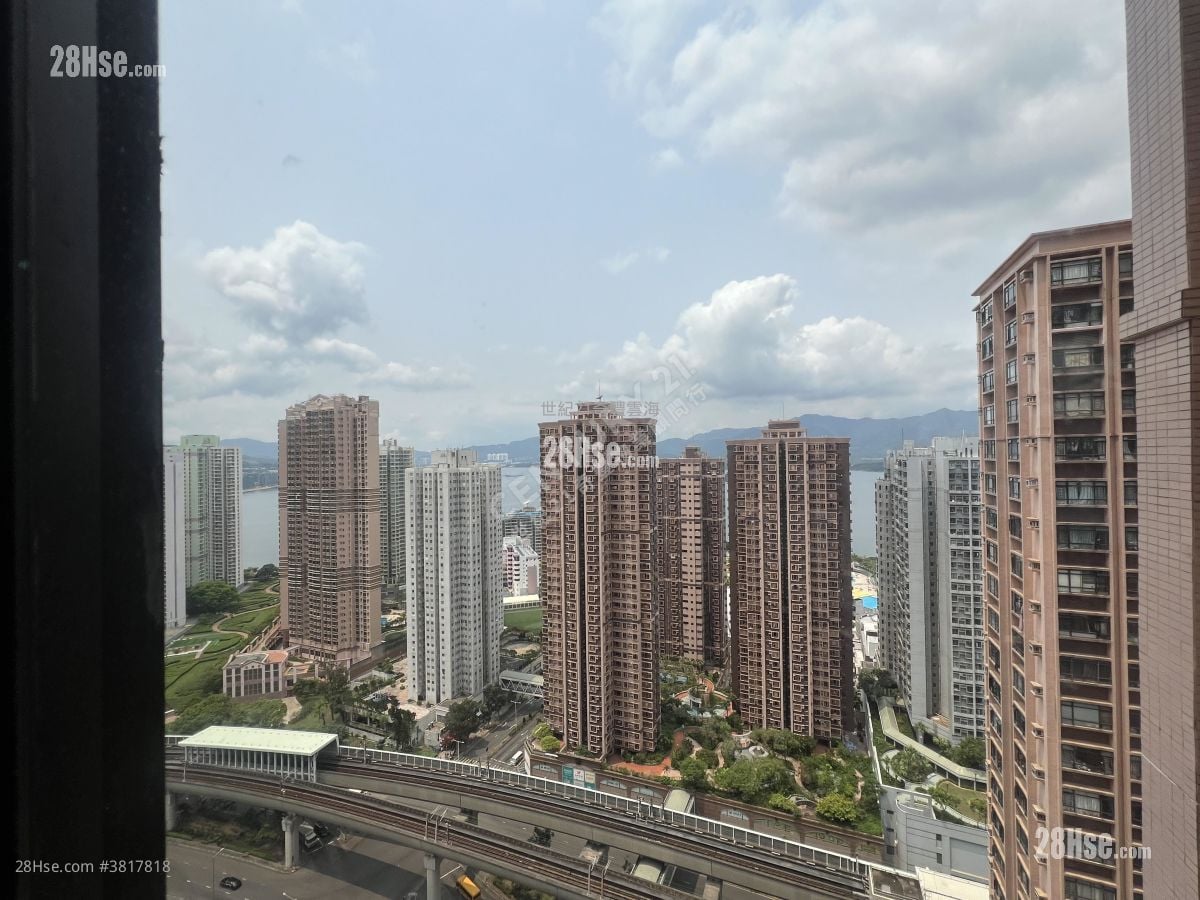 Sunshine City Rental 3 Bedrooms , 1 Bathroom 519 ft²