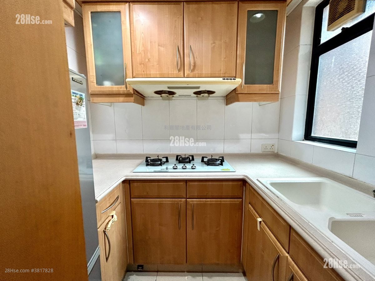 曉峰園 售盤 2 房 , 1 浴室 548 平方呎