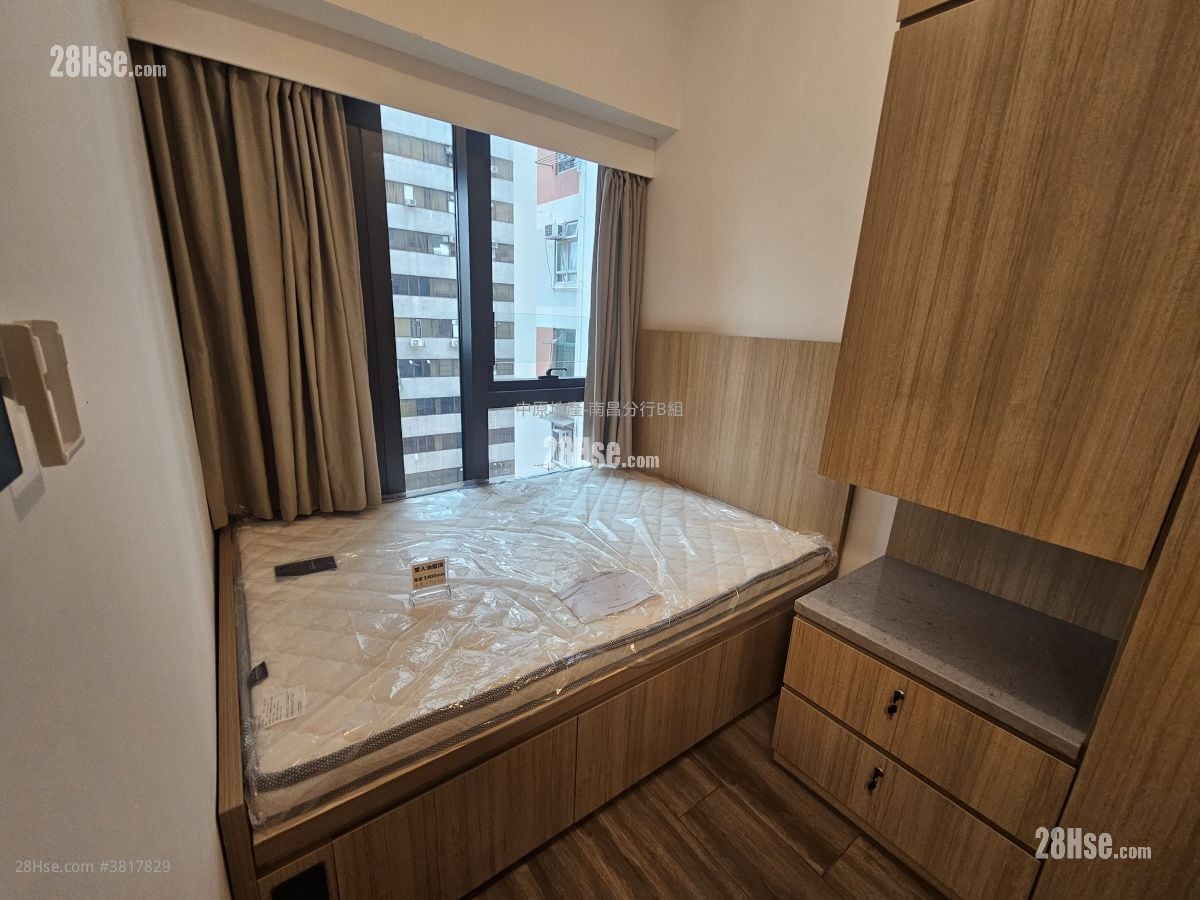 Bright Moon Rental 1 Bedroom , 1 Bathroom 337 ft²