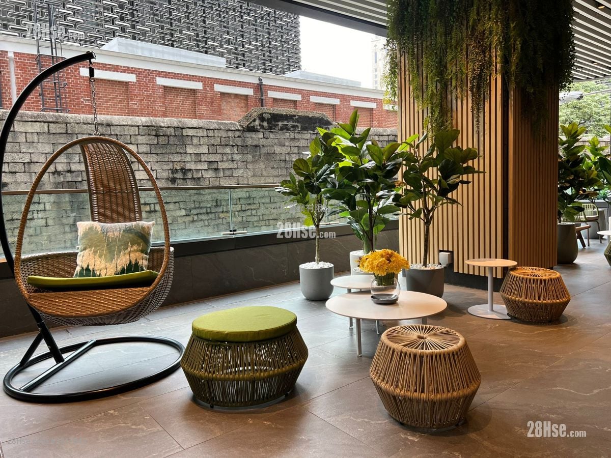 會所: The Unit Soho 租盤 1 房 , 1 浴室 323 平方呎