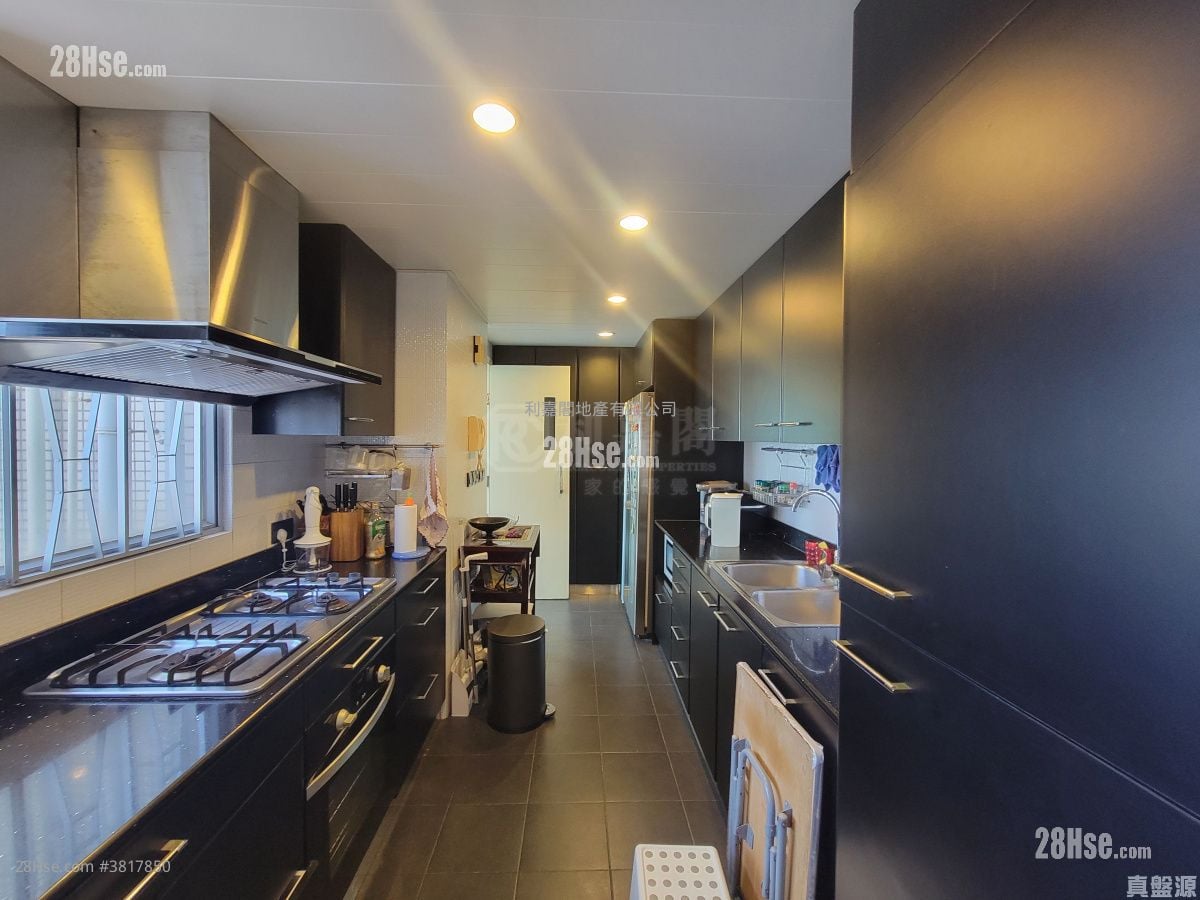 漾日居 售盘 4 房 , 4 浴室 1,580 平方尺