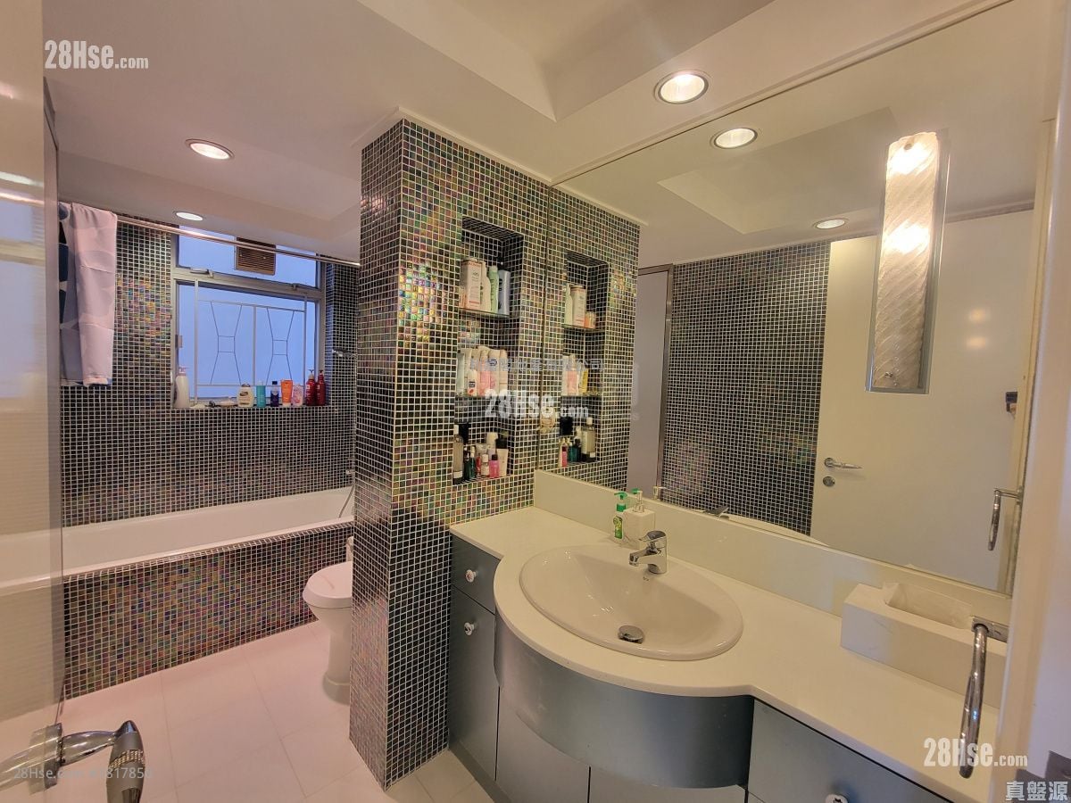 漾日居 售盘 4 房 , 4 浴室 1,580 平方尺