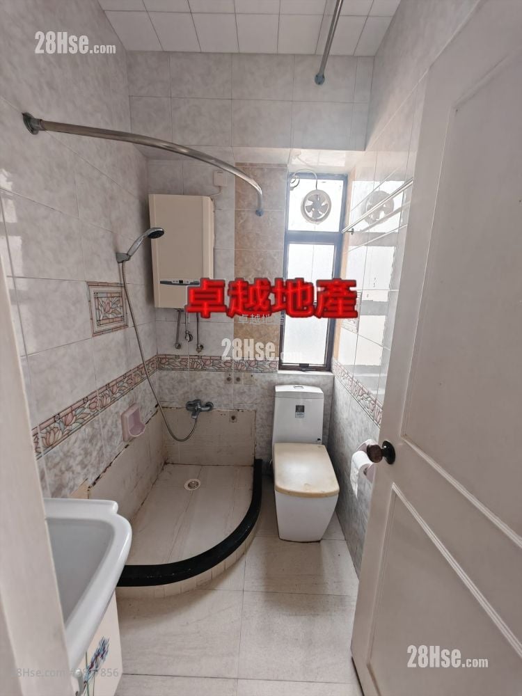 富威花园 租盘 2 房 , 1 浴室 352 平方尺