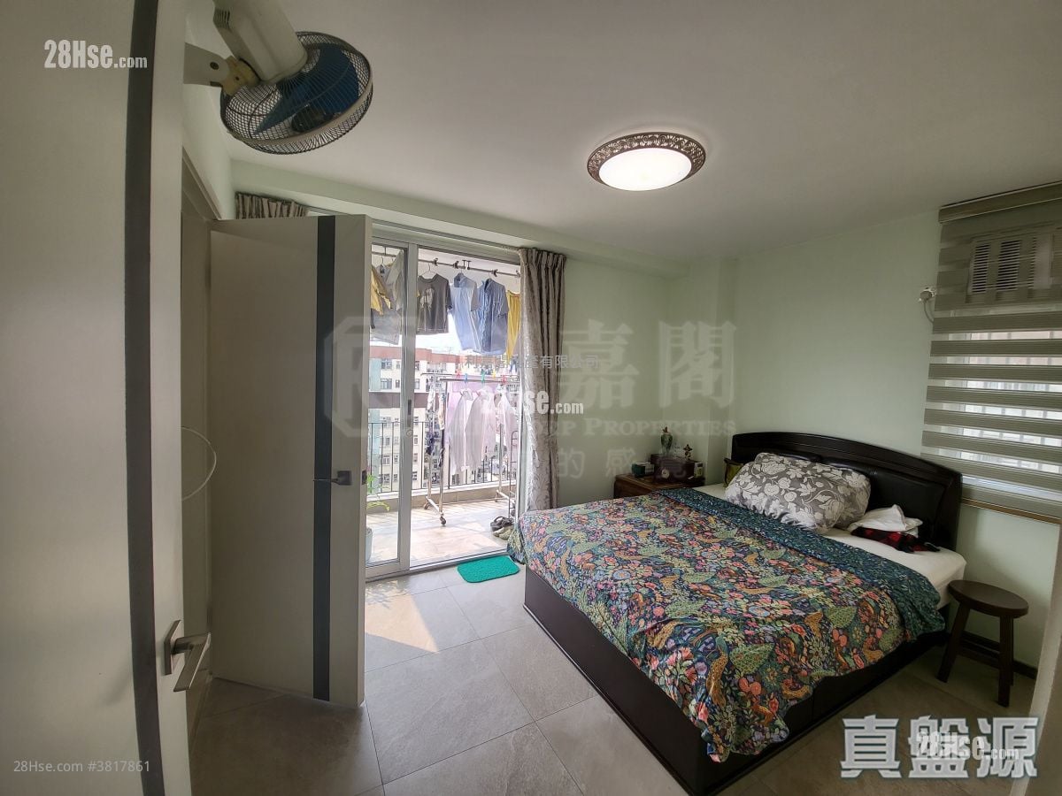 美孚新邨 售盘 3 房 , 2 浴室 947 平方尺