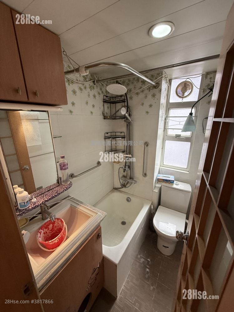 Whampoa Estate Rental 3 Bedrooms , 1 Bathroom 442 ft²