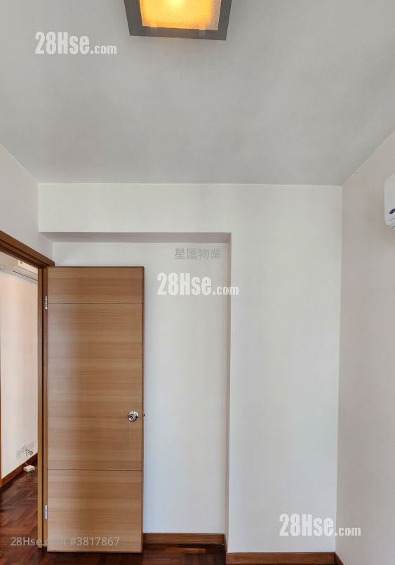 Metro Harbour View Rental 2 Bedrooms , 1 Bathroom 326 ft²