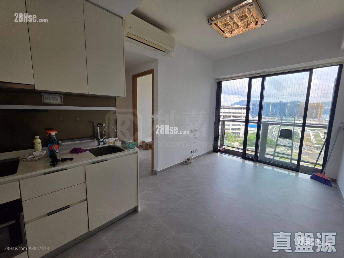 K.city Rental 632 ft²