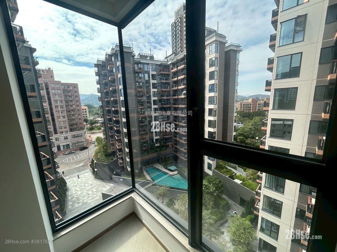 High Park Sell 2 Bedrooms , 1 Bathroom 442 ft²